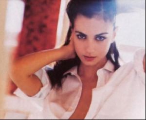 mia kirshner : 38