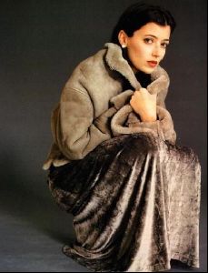 mia sara : 15