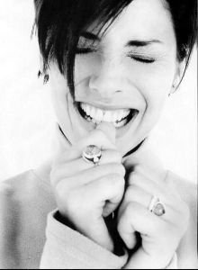 natalie imbruglia : 19