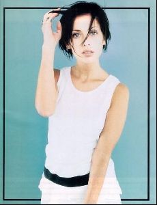 natalie imbruglia : 26