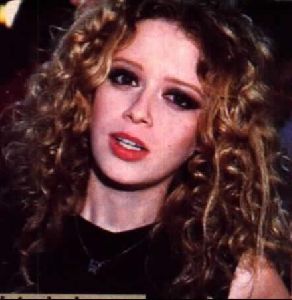 natasha lyonne : 5