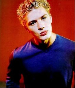 ryan phillippe : 38