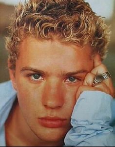 ryan phillippe : 42