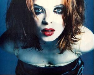 shirley manson : 22