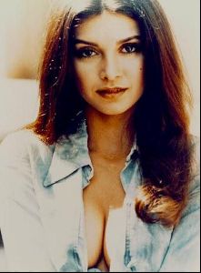 victoria principal : 28