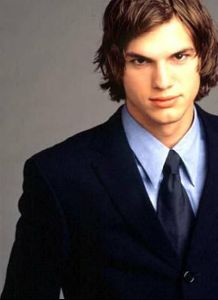 Actor ashton kutcher : 11