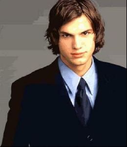 Actor ashton kutcher : 52