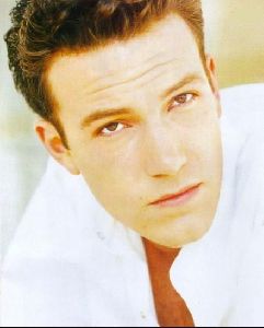 Actor ben affleck : 33