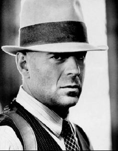 Actor bruce willis : 44