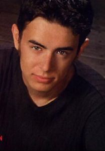 Actor colin hanks : 16