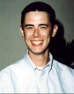 Actor colin hanks : 4