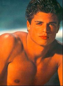 Actor david charvet : 1