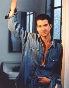 Actor dylan mcdermott : 24