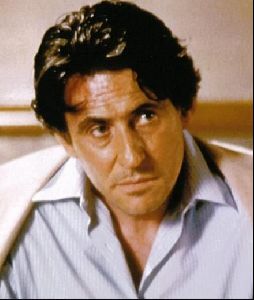 Actor gabriel byrne : 17