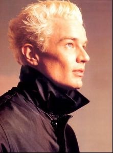 Actor james marsters : 19