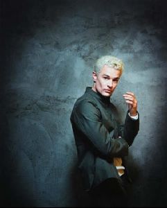 Actor james marsters : 34