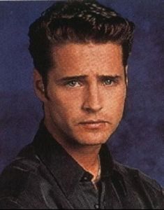 Actor jason priestley : 2