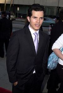 Actor john leguizamo : 14