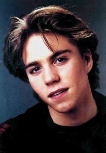 Actor jonathan brandis : 3