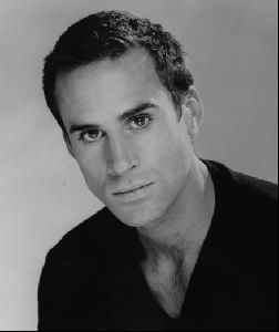 Actor joseph fiennes : 18