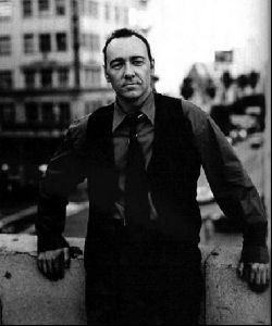 Actor kevin spacey : 24