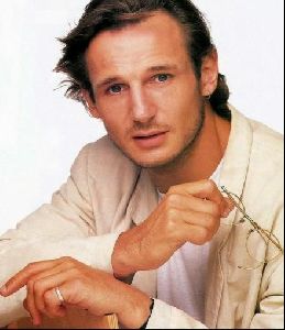 Actor liam neeson : 52