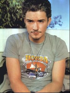 Actor orlando bloom : 23