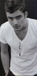 Actor orlando bloom : 44