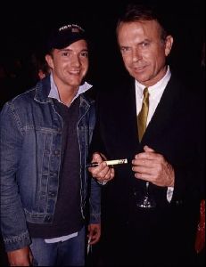 Actor sam neill : 87