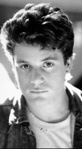 Actor sean astin : 2