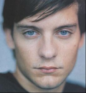 Actor tobey maguire : 30