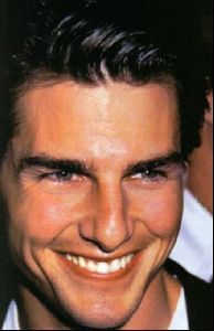 Actor tom cruise : 32