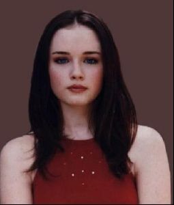 Actress alexis bledel : 27