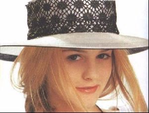 Actress alicia silverstone : 98