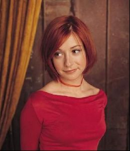 Actress alyson hannigan sweet red short hair