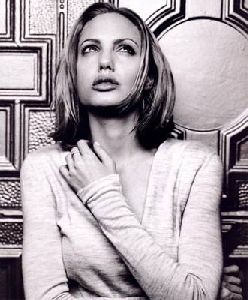 Actress angelina jolie : aj1