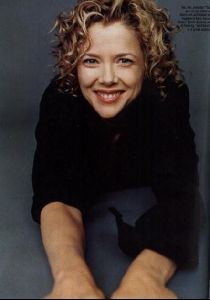 Actress annette bening : 6