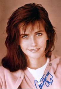 Actress courteney cox : 68