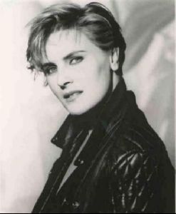 Actress denise crosby : 6