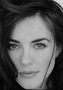 Actress elizabeth hurley : 36