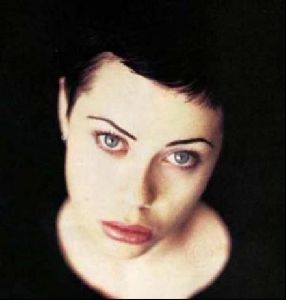 Actress fairuza balk : 1