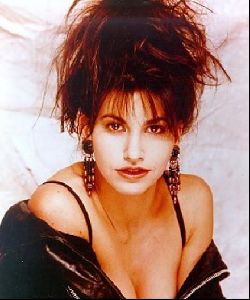 Actress gina gershon : 30