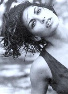 Actress gina gershon : 33