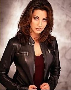 Actress gina gershon : 43