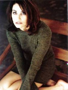 Actress gina gershon : gg12