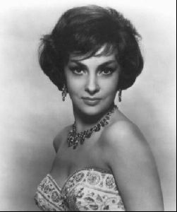 Actress gina lollobrigida : 2