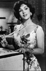 Actress gina lollobrigida : 22