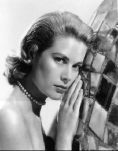 Actress grace kelly : 14