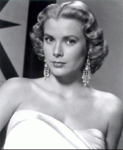 Actress grace kelly : 18