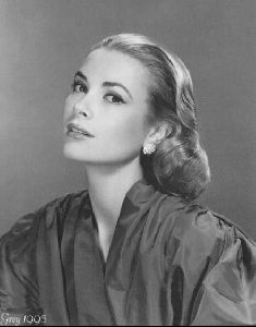 Actress grace kelly : 19